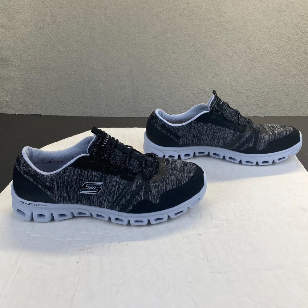 Skechers‎ Women's Glide-Step-Persistence Sneaker,Comfort,Slip On,Size 10